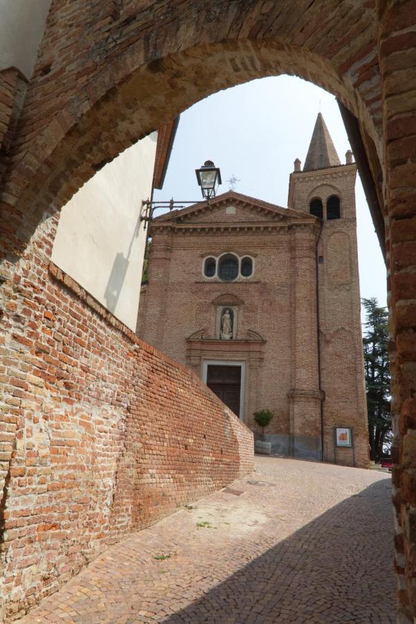 Foresteria Ristorante Conti Roero Monticello d'Alba エクステリア 写真