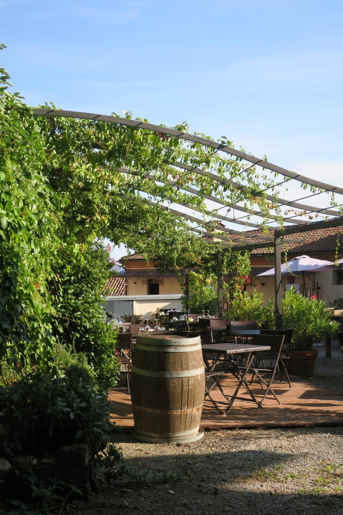Foresteria Ristorante Conti Roero Monticello d'Alba エクステリア 写真